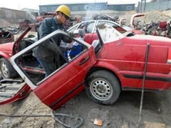 深圳报废汽车地点、回收电话及旧机动车处理指南